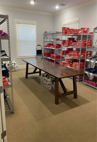 9050 Corporate Gardens Dr, Memphis, TN, 38138
